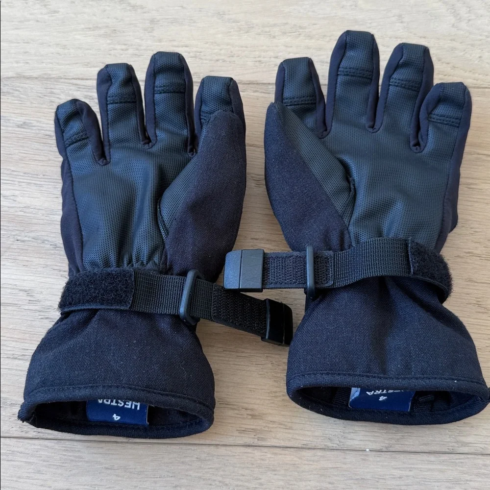 Hestra Black Kids Winter Gloves